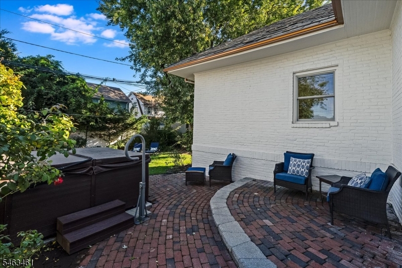 main property photo 39
