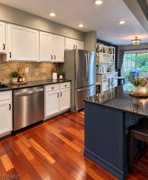 main property photo 9