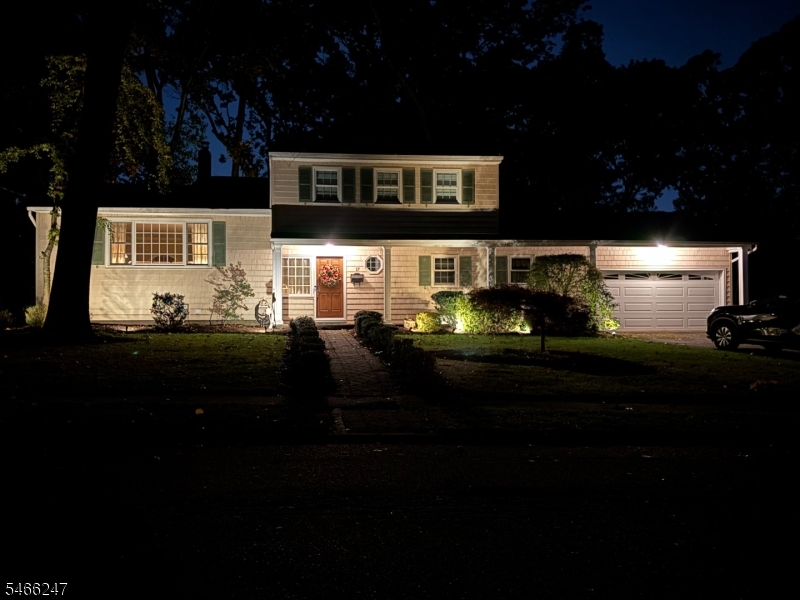 main property photo 28