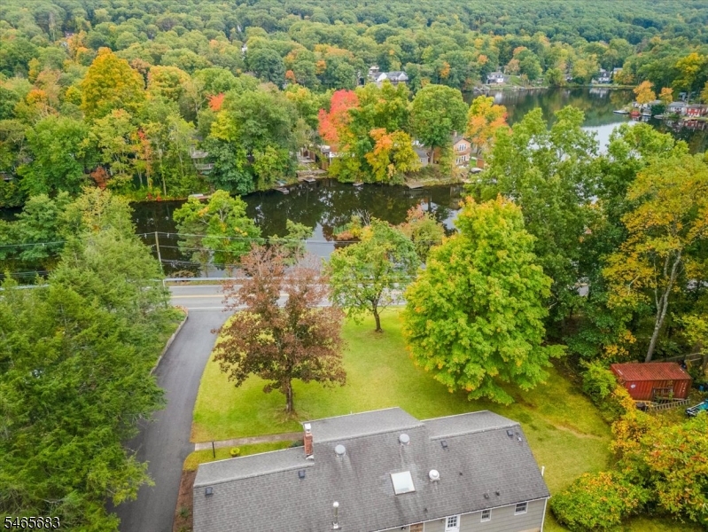 main property photo 40