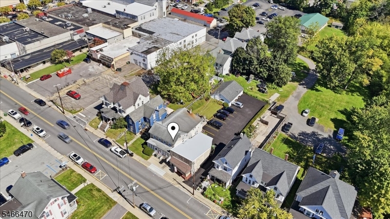 main property photo 30