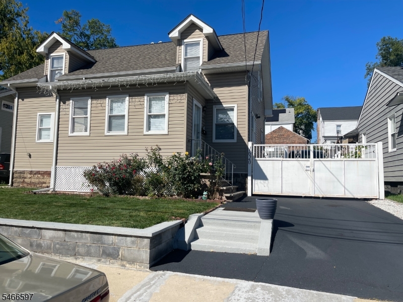 main property photo 1
