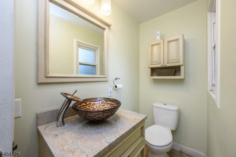 main property photo 14