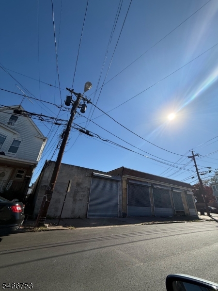 main property photo 8