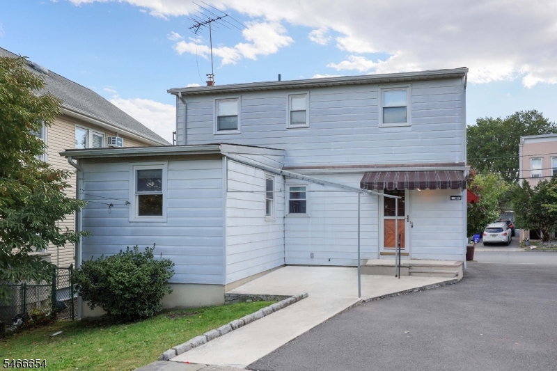 main property photo 7