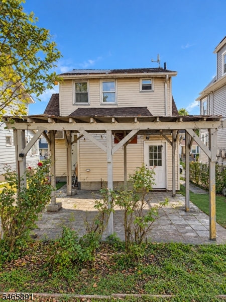 main property photo 10