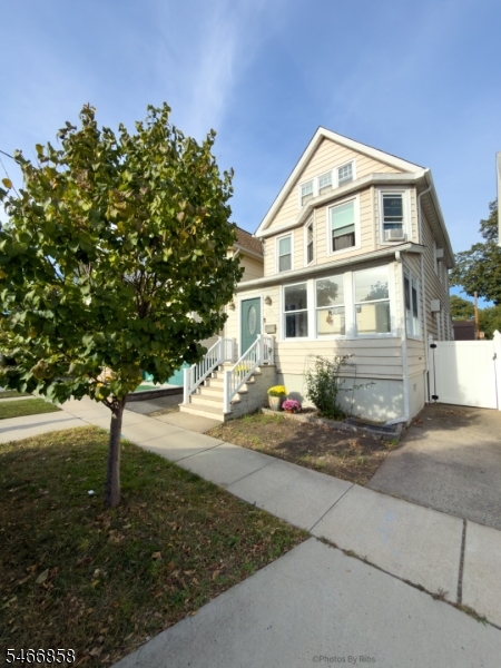 main property photo 37