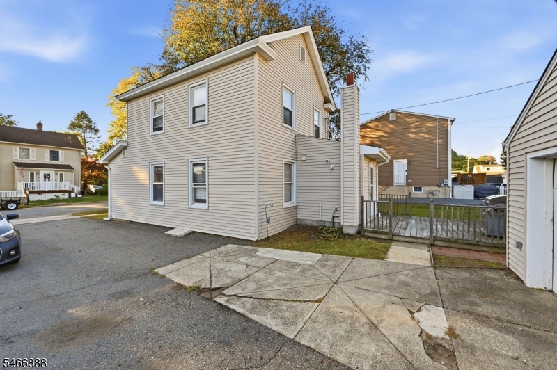 main property photo 17