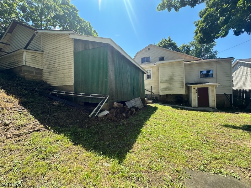 main property photo 12