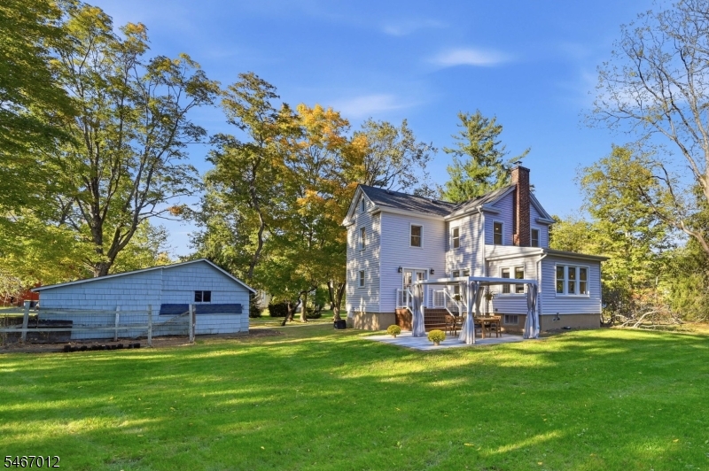 main property photo 32