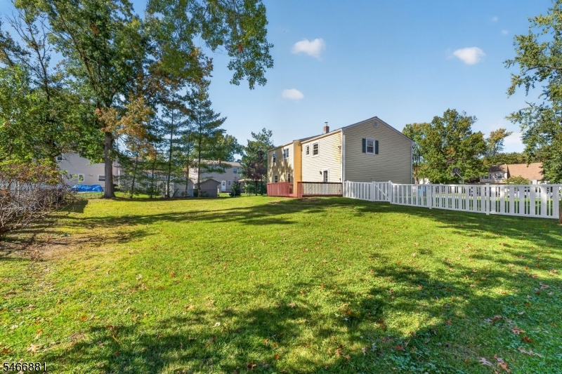 main property photo 23