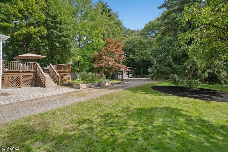 main property photo 38