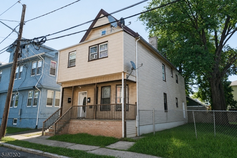 main property photo 2