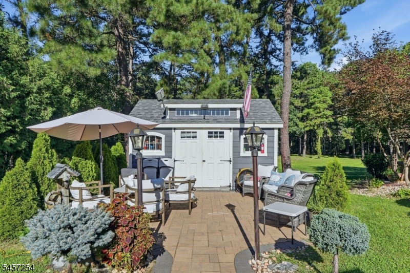 main property photo 42