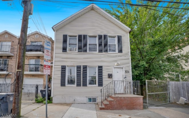 main property photo 10