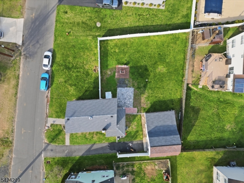 main property photo 34