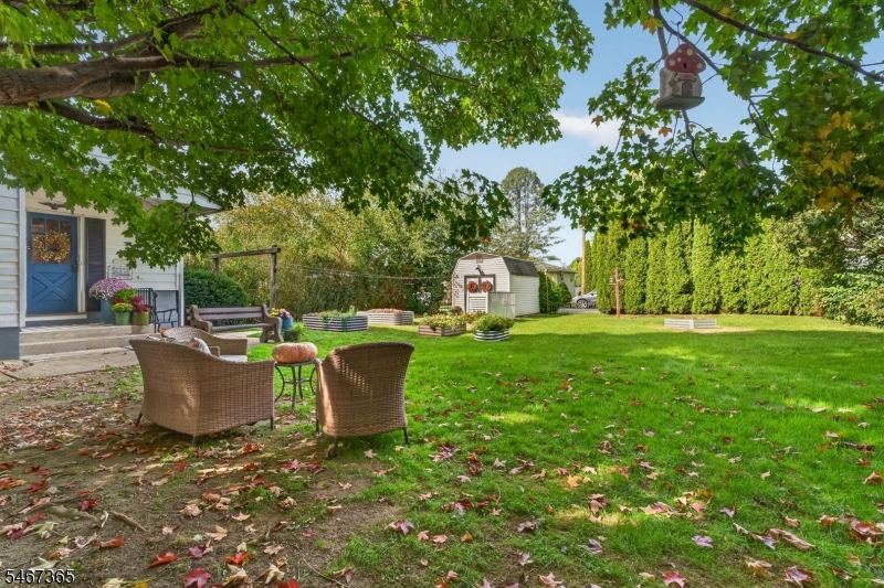 main property photo 33
