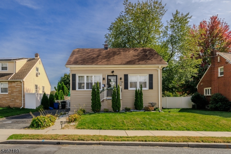 main property photo 16