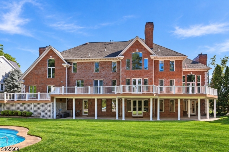 main property photo 35
