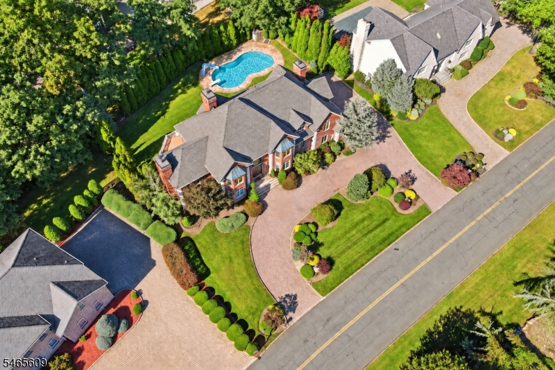 main property photo 44