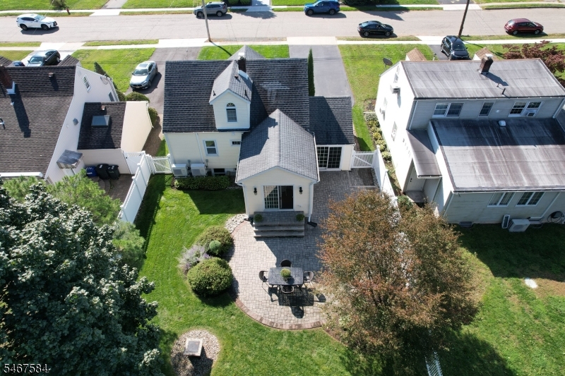 main property photo 34