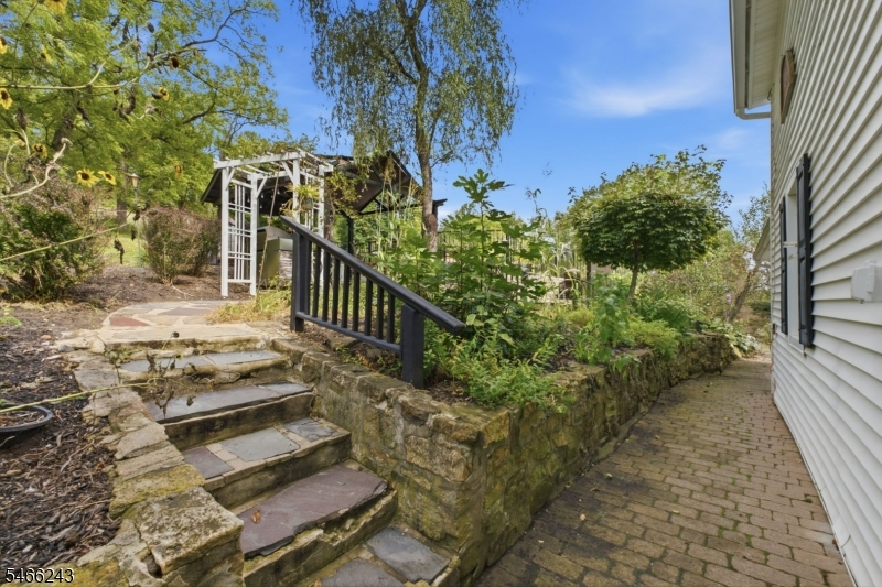 main property photo 35