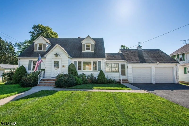 main property photo 45