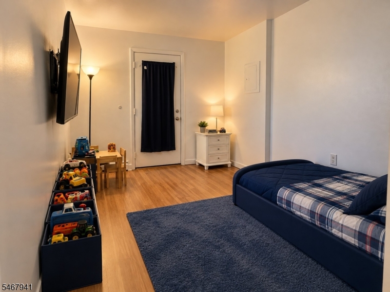 main property photo 16