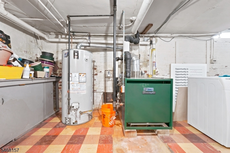 main property photo 28