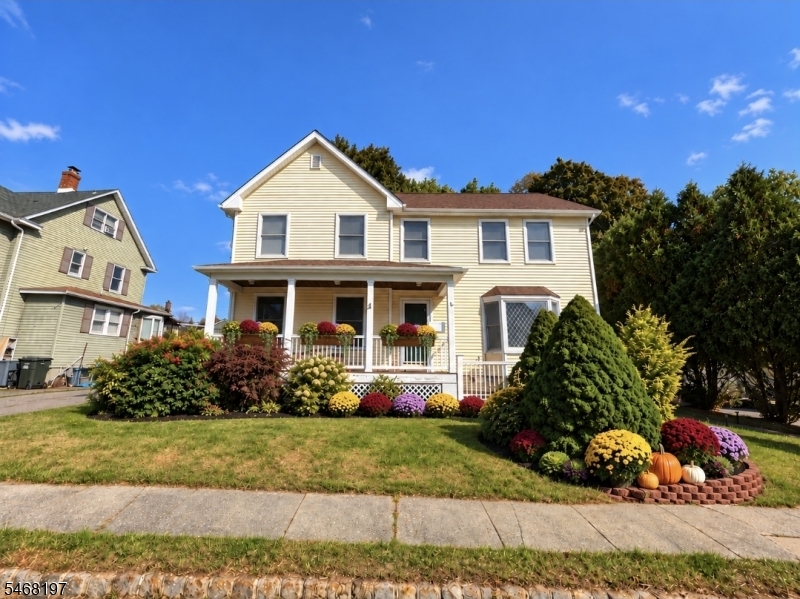 main property photo 23