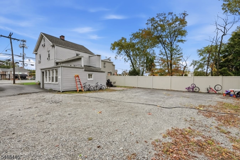 main property photo 21