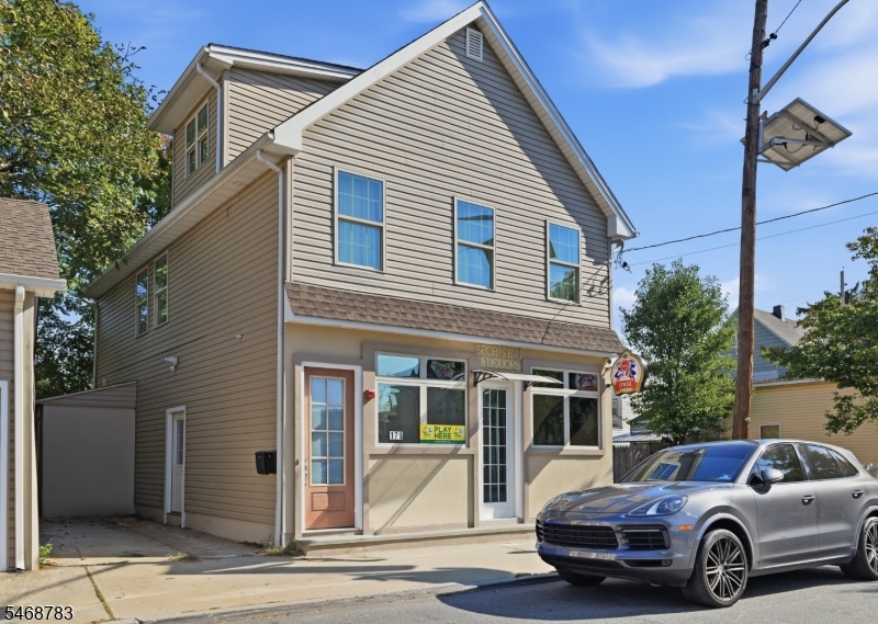 main property photo 15
