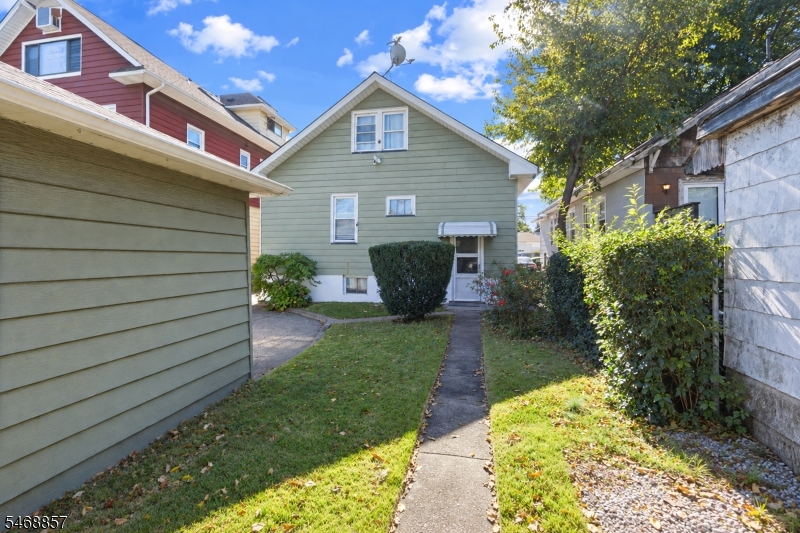 main property photo 38