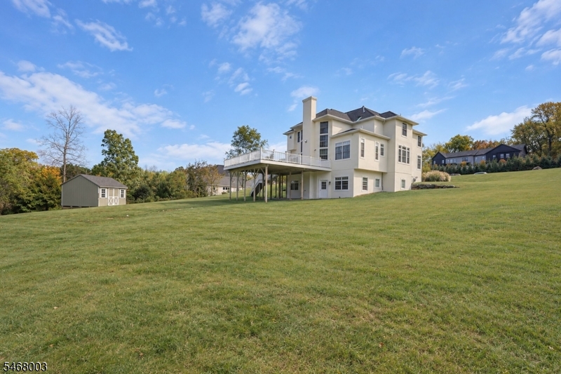 main property photo 40