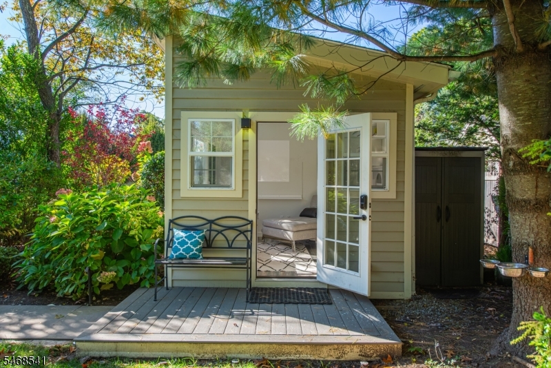 main property photo 46