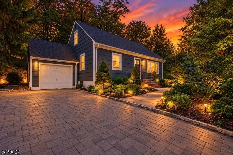 main property photo 0