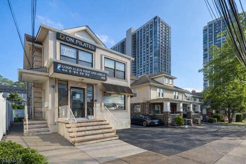 main property photo 24