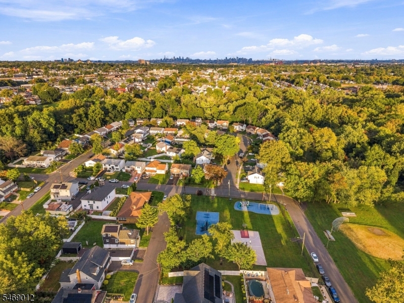 main property photo 45
