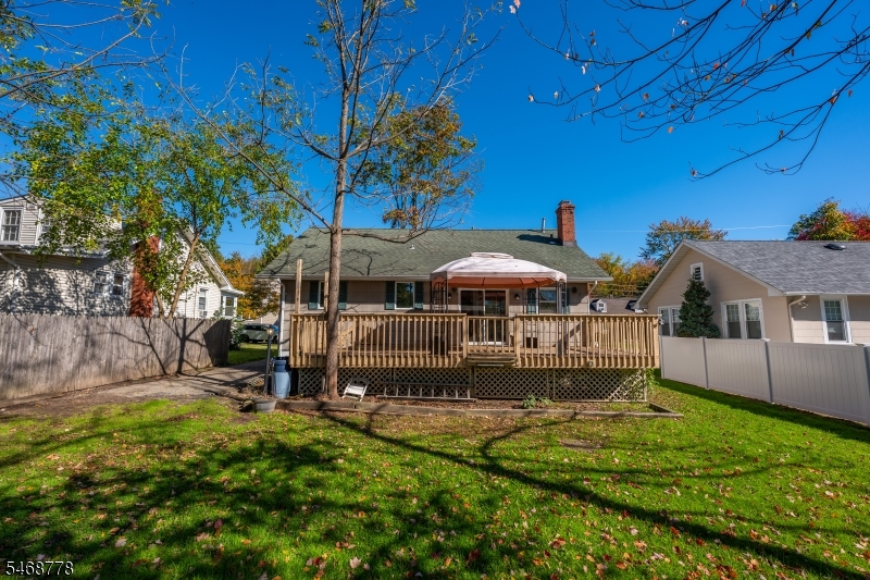 main property photo 24