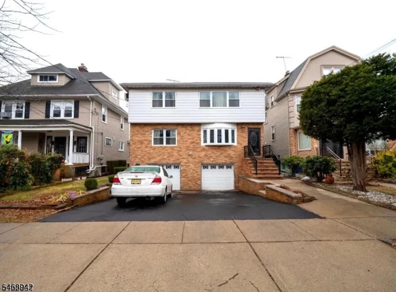 main property photo 0