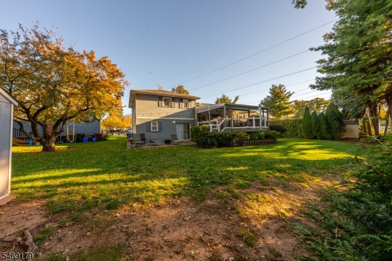 main property photo 27