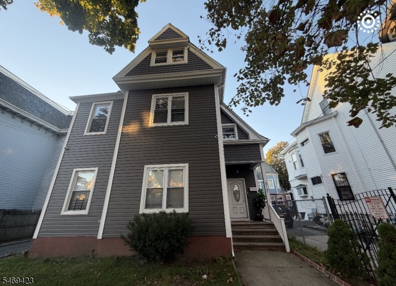 main property photo 0