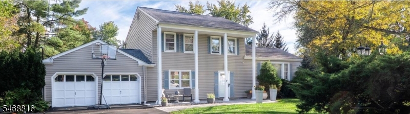 main property photo 0