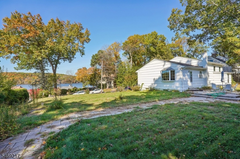 main property photo 38