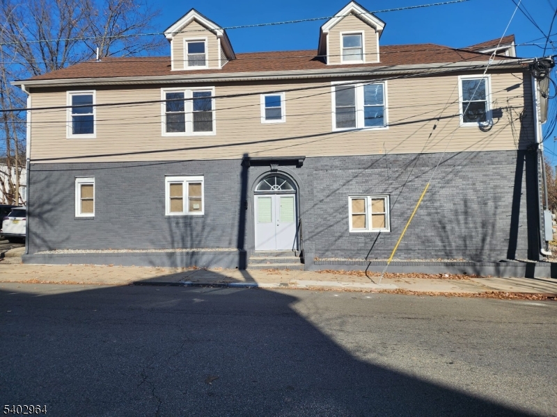 main property photo 0