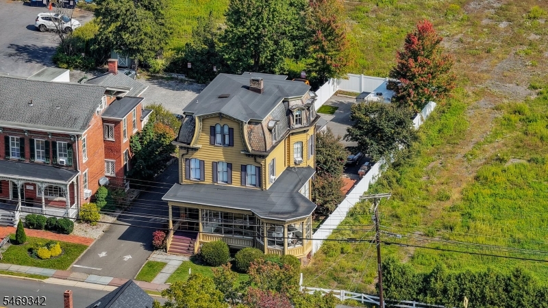 main property photo 43