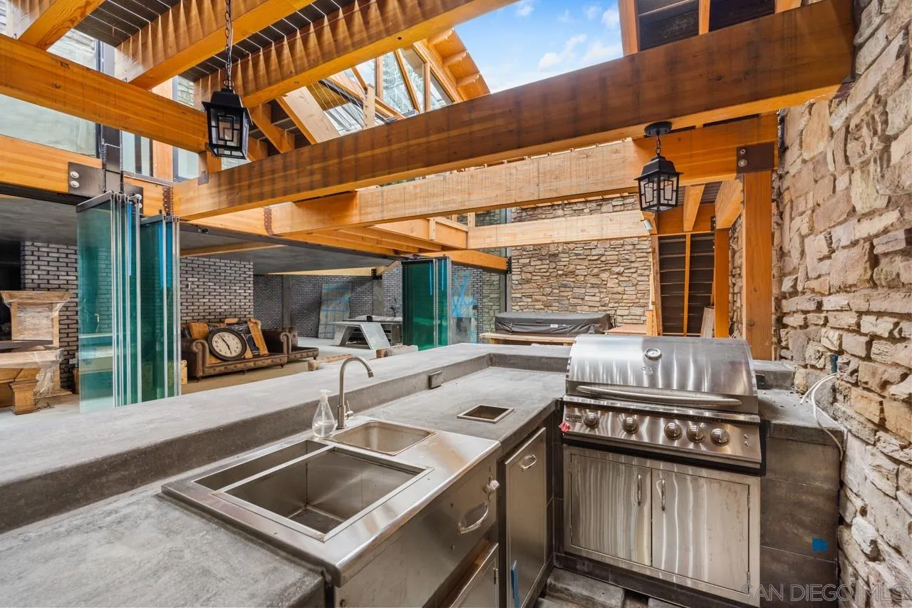 main property photo 61