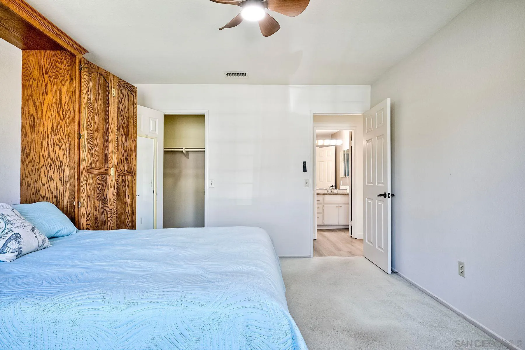 property viewer photo 23