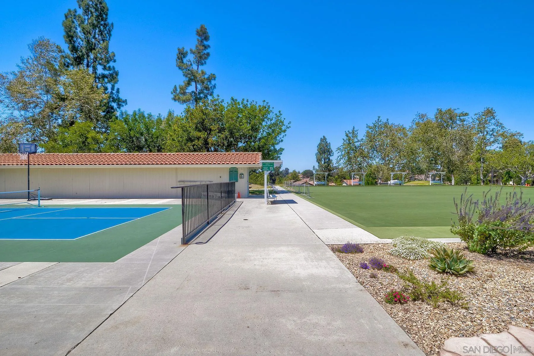 property viewer photo 39