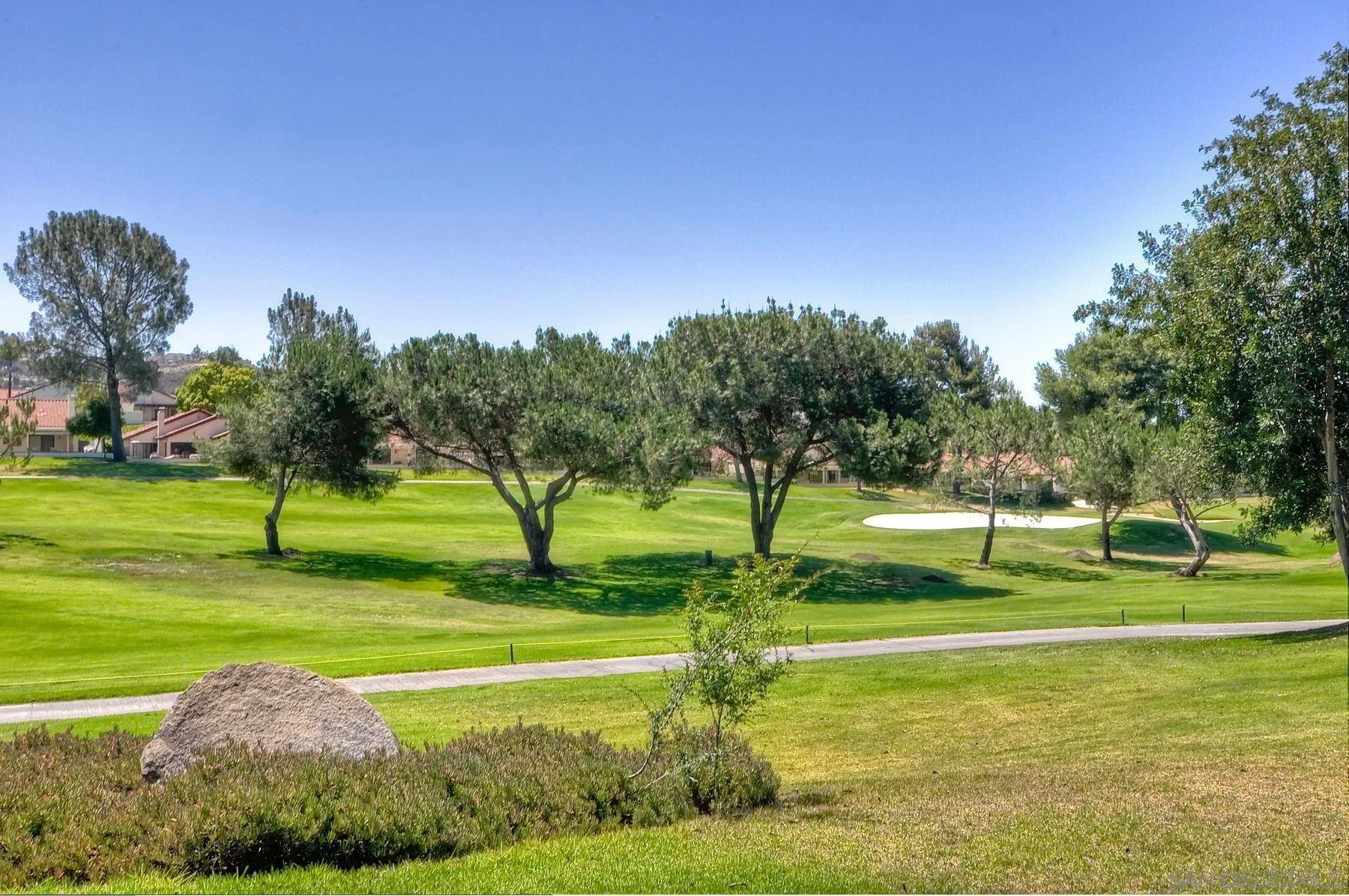 property viewer photo 42